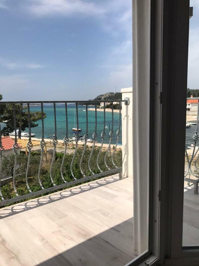 Relaxing Whole Top Floor Apartment By The Sea Žaborić Zewnętrze zdjęcie
