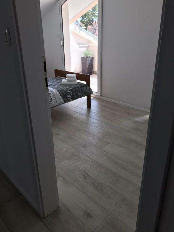 Relaxing Whole Top Floor Apartment By The Sea Žaborić Zewnętrze zdjęcie
